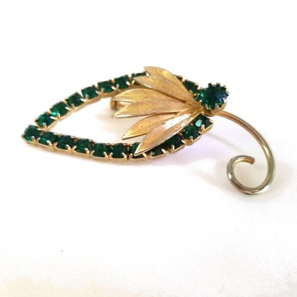 Vintage Green Rhinestone Floral Brooch, Mid-Century, 2 3/8 Inches - Picture 3 of 6